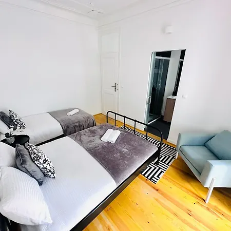 The Cordeiro's House Гостевой дом Лиссабон