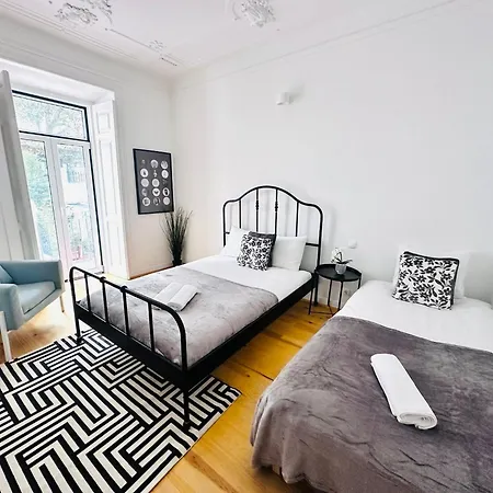 The Cordeiro's House Guest house *